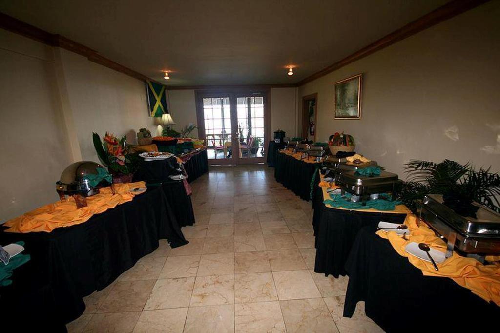 The Wexford Hotel Montego Bay Exteriör bild