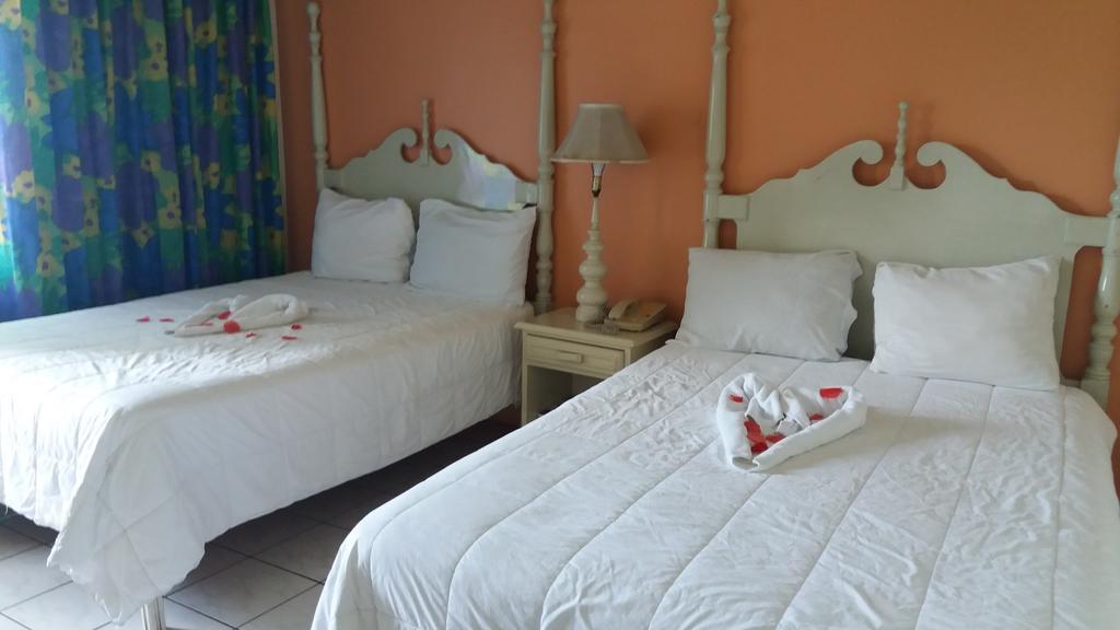 The Wexford Hotel Montego Bay Exteriör bild