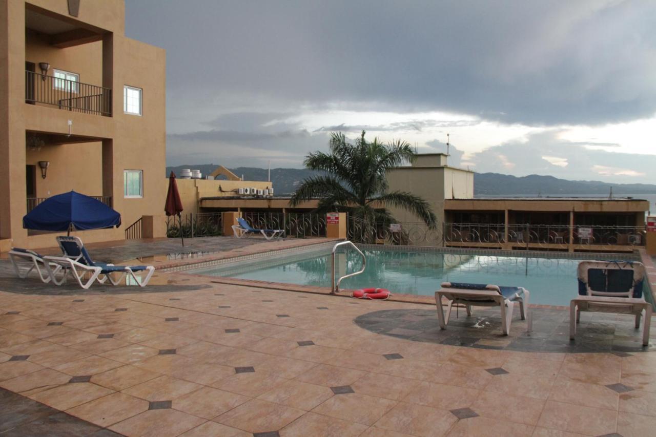The Wexford Hotel Montego Bay Exteriör bild